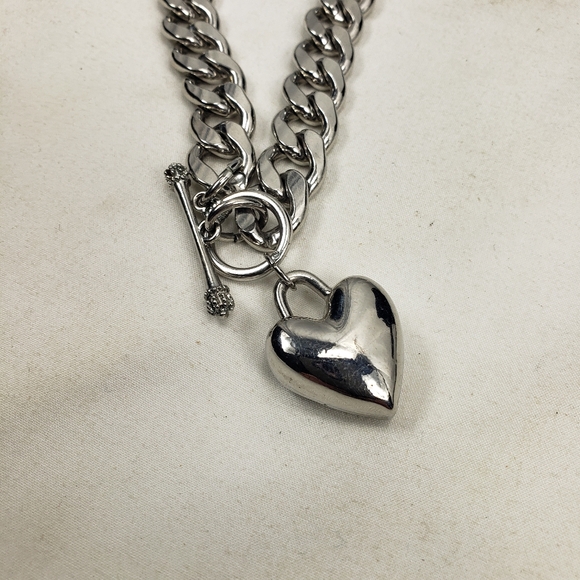 Juicy Couture Silver Chunky Charm Necklace - Picture 6 of 7